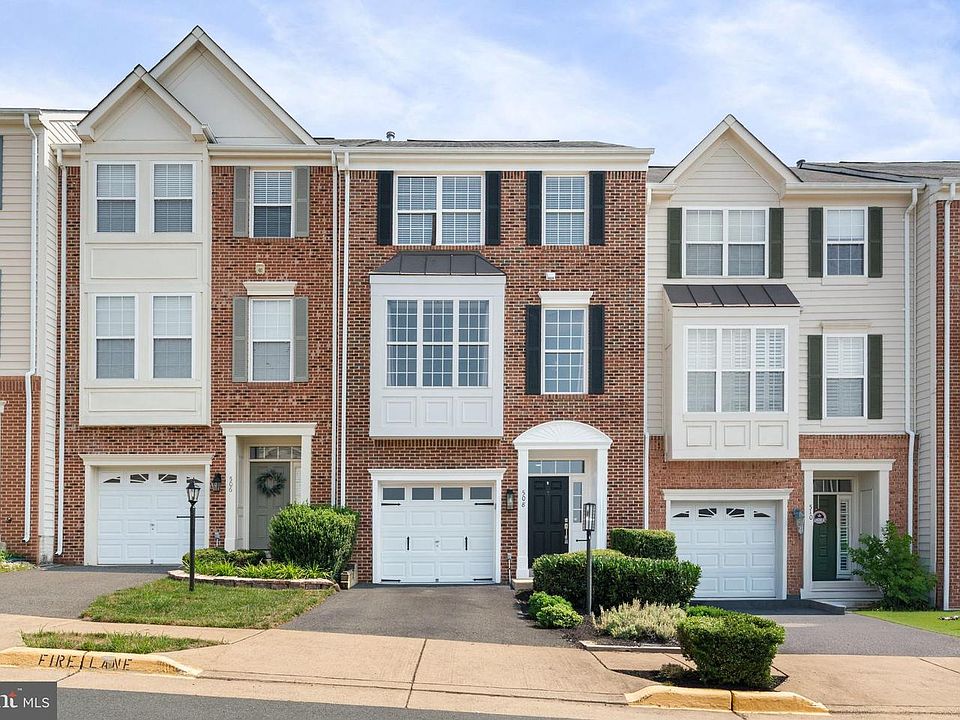1st image of 508 Legrace Ter NE