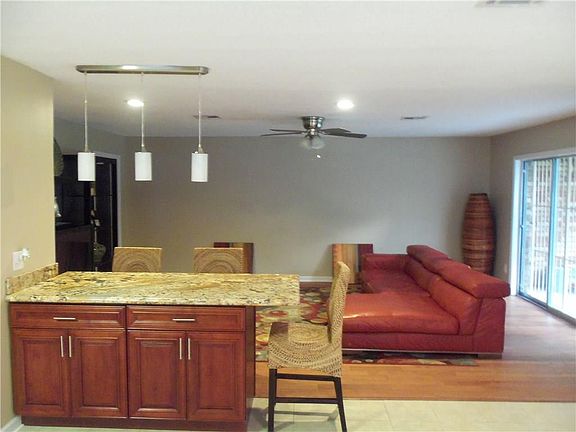 4th image of 6872 Mayo Blvd