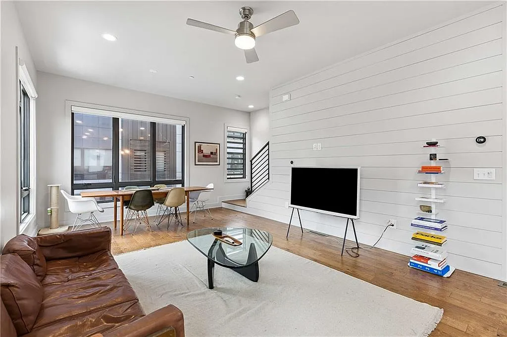 3 bed, 4.5 bath, 1856 sqft, $4,450 — Photo 4
