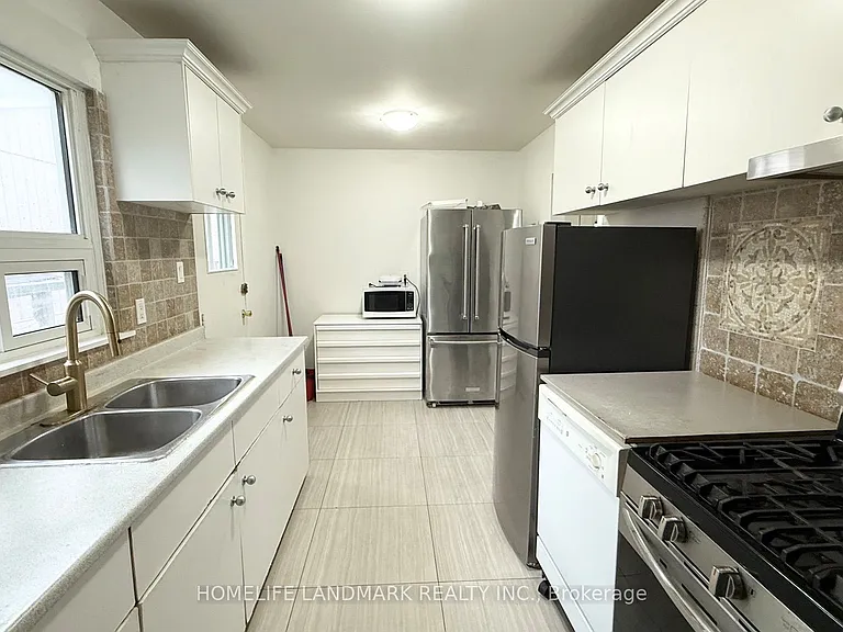81 United Sq #MAIN FLOOR — Photo 6