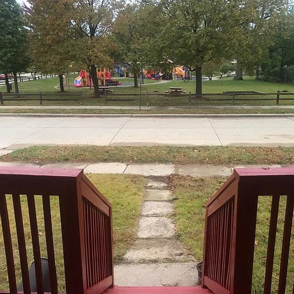 5027 Woodward St — Photo 3