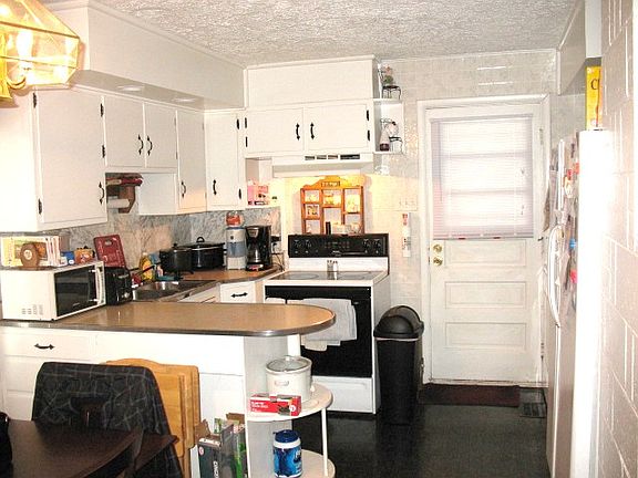 5th image of 5061 Bayside Dr
