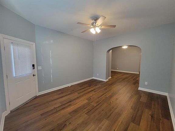5th image of 4157 Juniata St #1F