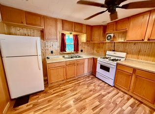 802 2nd St NW, Waverly, IA 50677