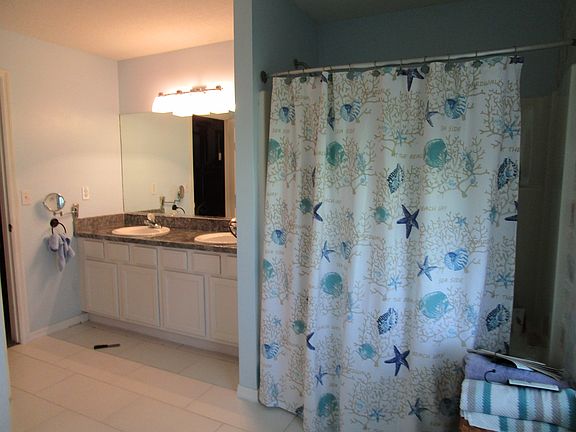5th image of 105 Heathrow Dr