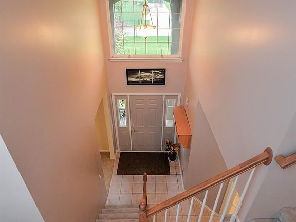 5th image of 9124 Meadow View Ln