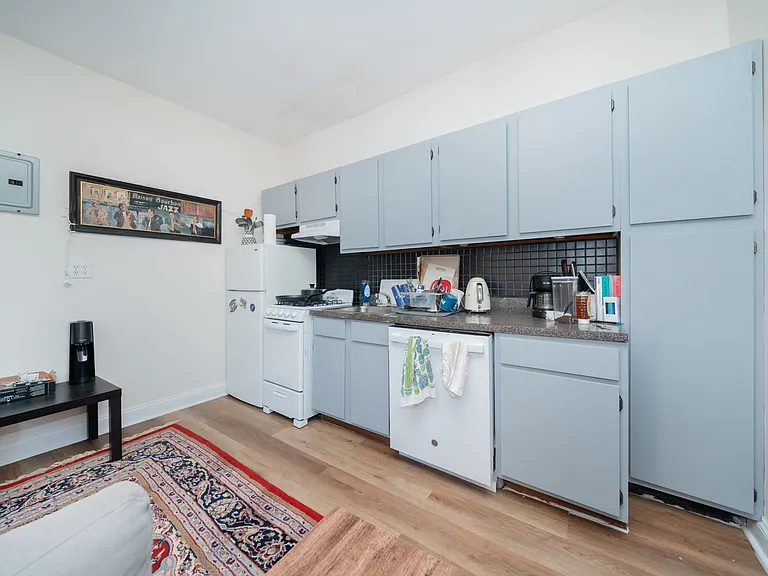 5025 Broadway #5C — Photo 6