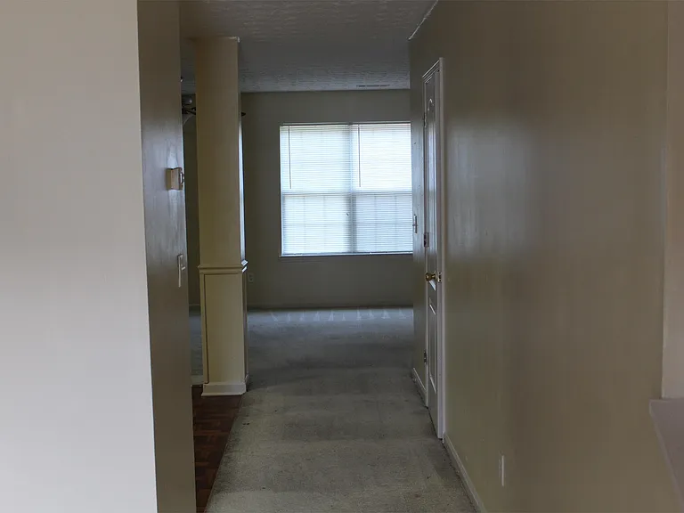 672 Georgetown Ct #1 — Photo 9