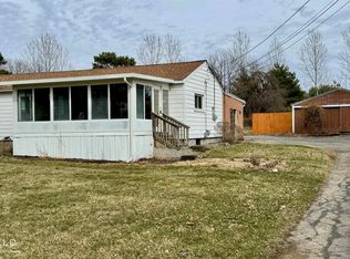 1395 Aiken Rd, Owosso, MI