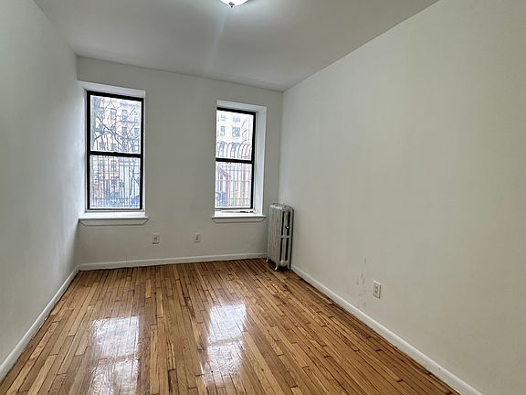 3rd image of 2079-2085 Morris Ave #4