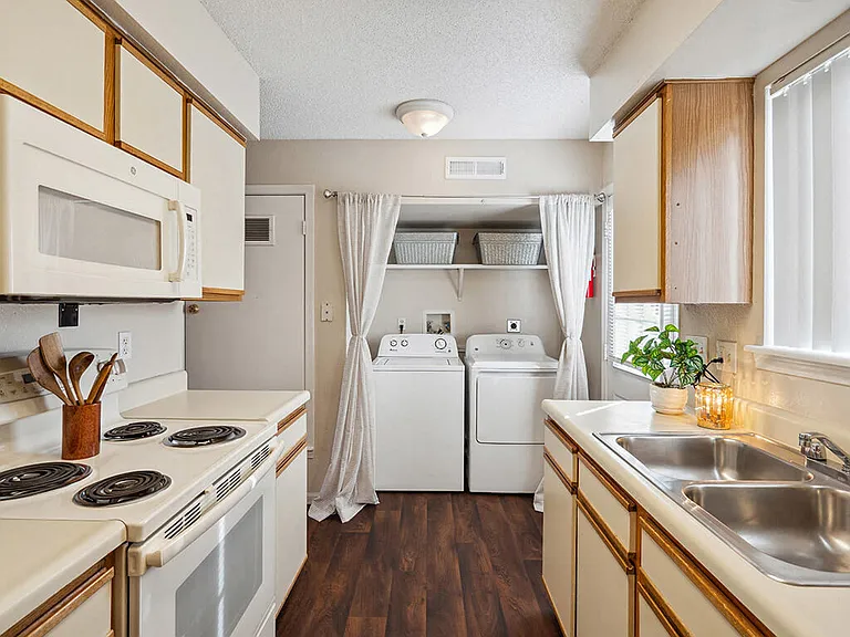 Fully-Equipped Kitchen with Appliances