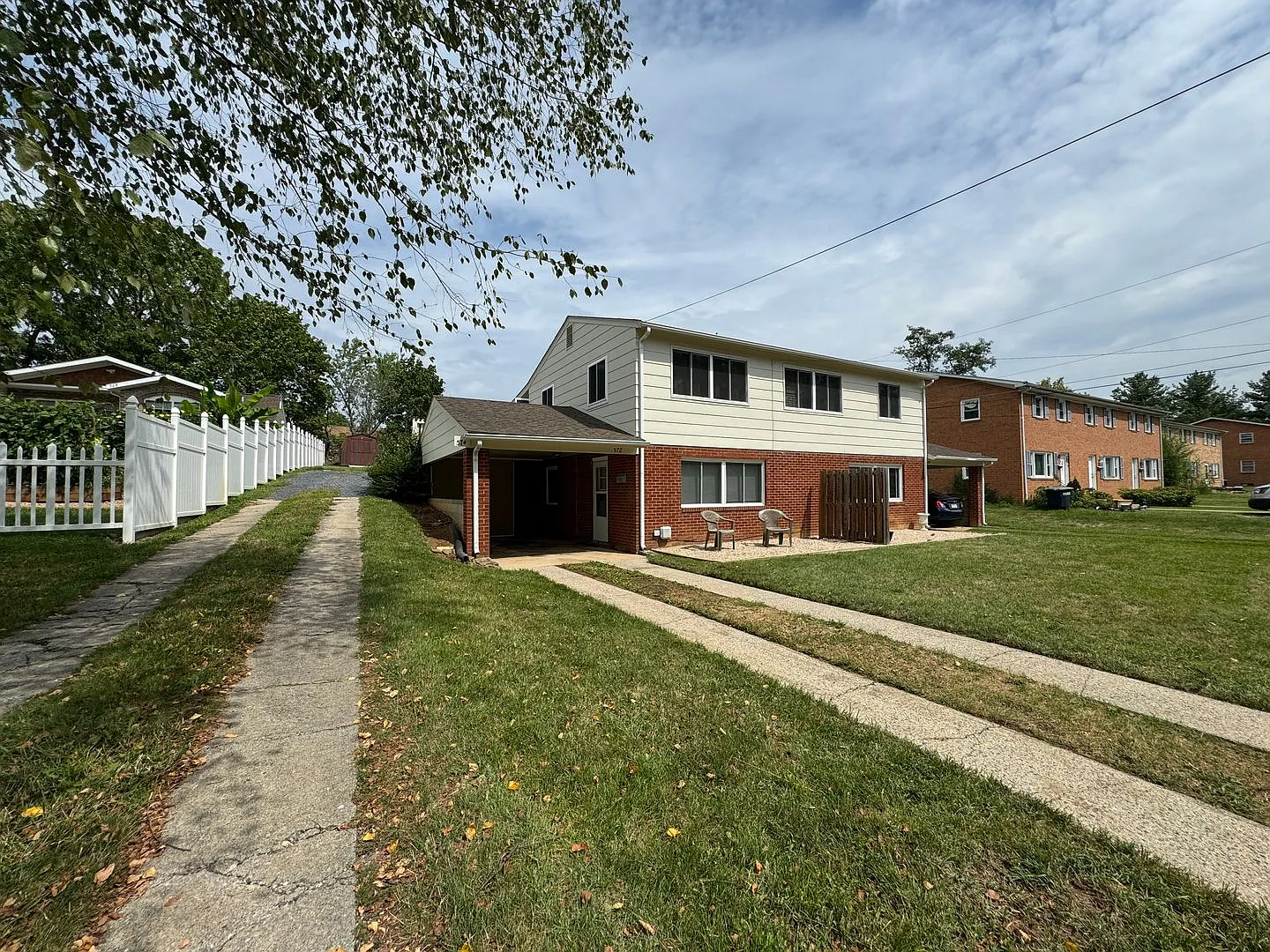 Long Ave — Photo 1