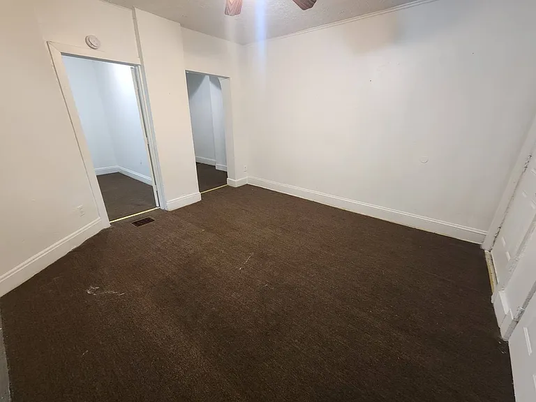 536 E 117th St Cleveland, OH 44108 — Photo 16