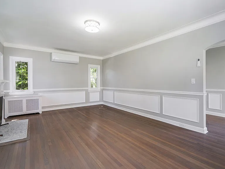 79 Edgewood Ave — Photo 3