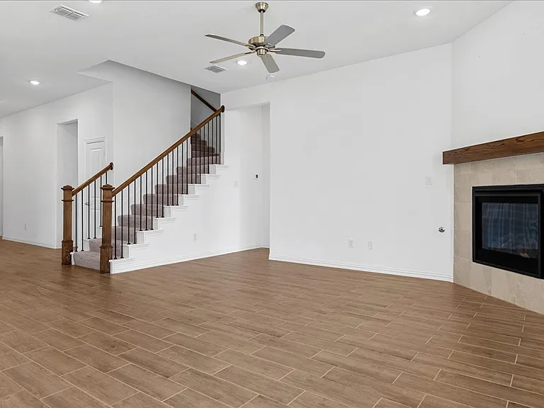812 Morwenna Rd — Photo 4