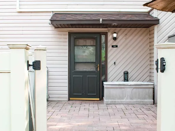 97 Selvin Loop #A, Staten Island, NY 10303
