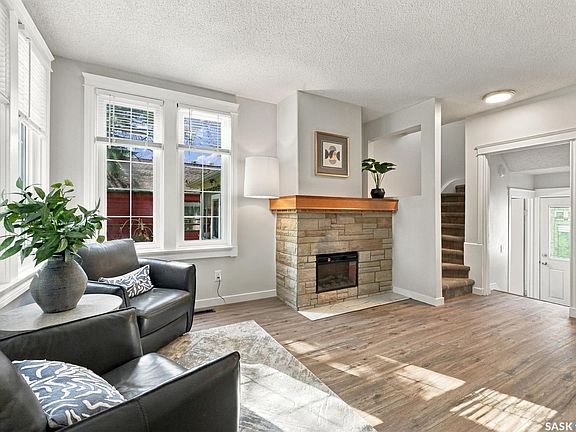 4th image of 1121 B Avenue N