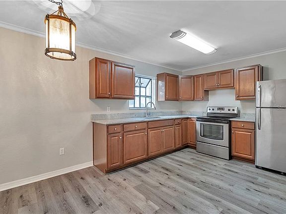 5th image of 1729 29th Ave N