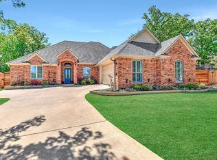 2510 Renaissance Cir, Denison, TX 75020