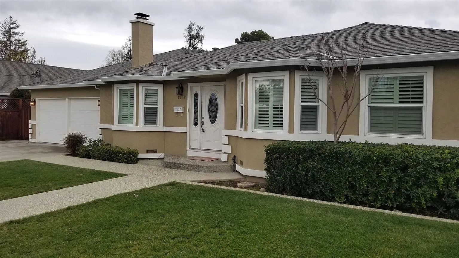 1386 Flora Ave photo 1