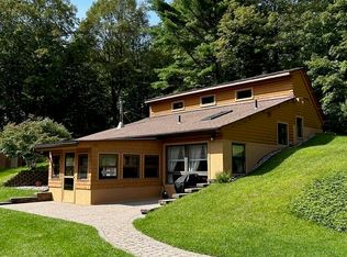 18 Putterin Way, Valley Falls, NY 12185