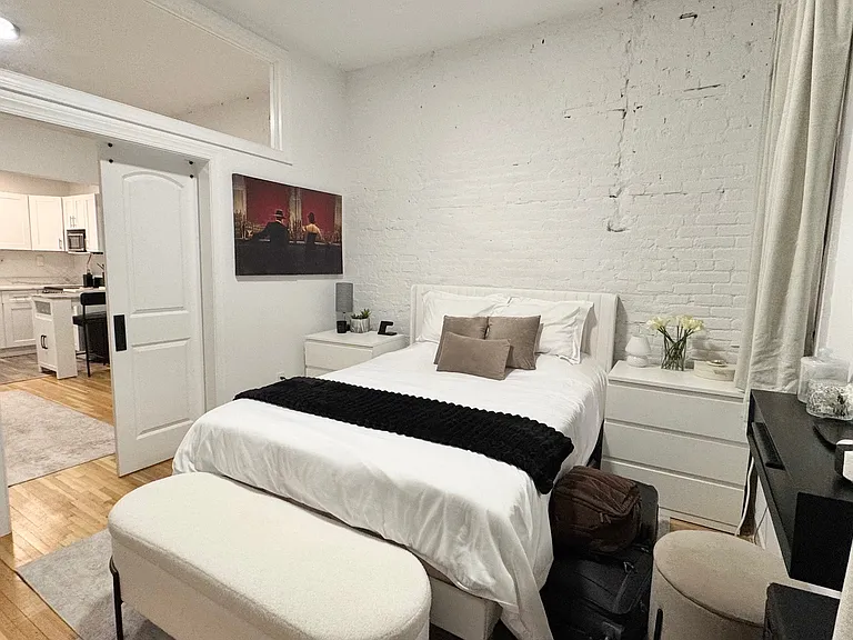 19 E 21st St #3C — Photo 9