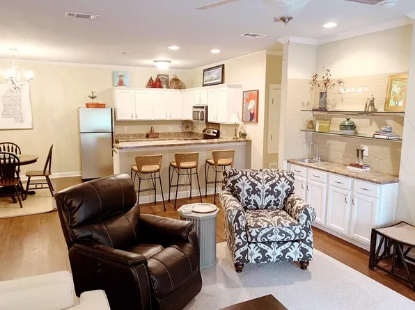 46 Private Road 3057 APT 8, Oxford, MS 38655
