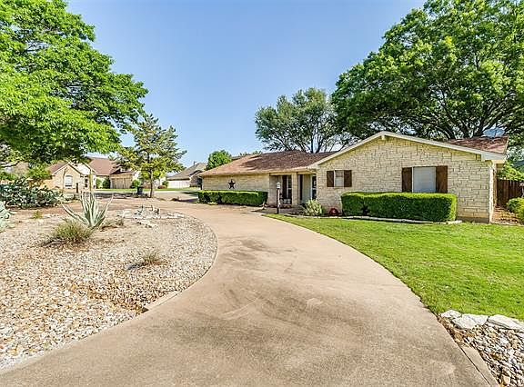 3rd image of 5614 Cuero Dr