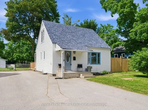 46 Durham St E, Kawartha Lakes, ON K9V 1X1