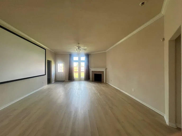 14319 W Oblong Cir — Photo 6