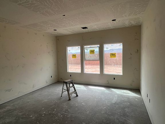 3rd image of 1506 E Honeycomb Dr