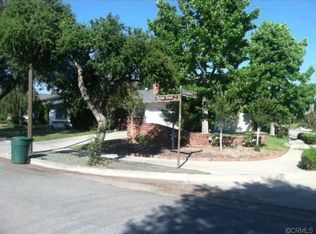 3842 Shelter Grove Dr, Claremont, CA 91711