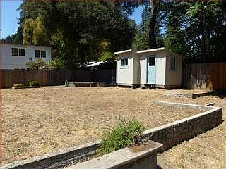 4th image of 325 Woodland Dr