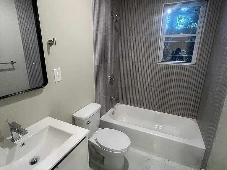 9-11 Stecher St #6R — Photo 5