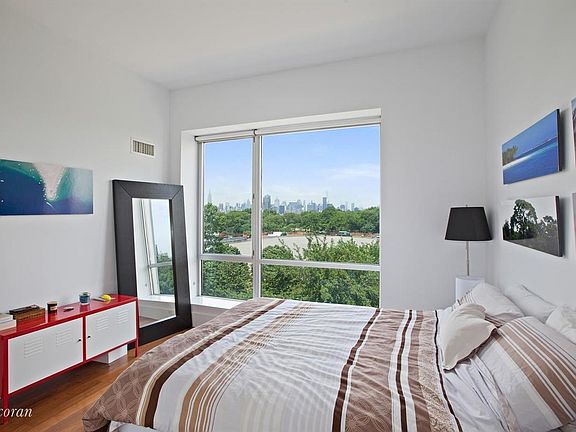 3rd image of 50 Bayard St APT 4F