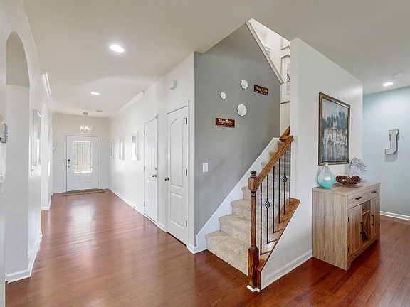2nd image of 5015 Riverdale Dr