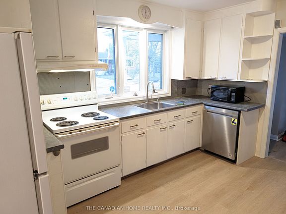 4th image of 60 Campbell Cres #1