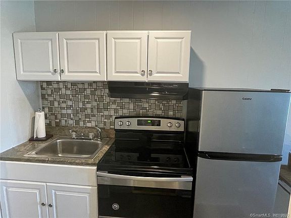 5th image of 1 Whewell Cir
