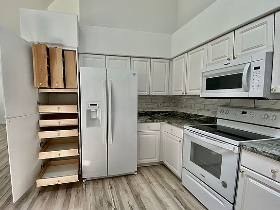 Custom pantry slideouts