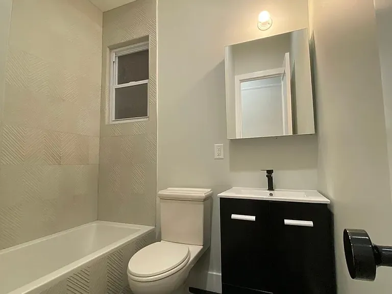 112 Duncan Ave #3D — Photo 5