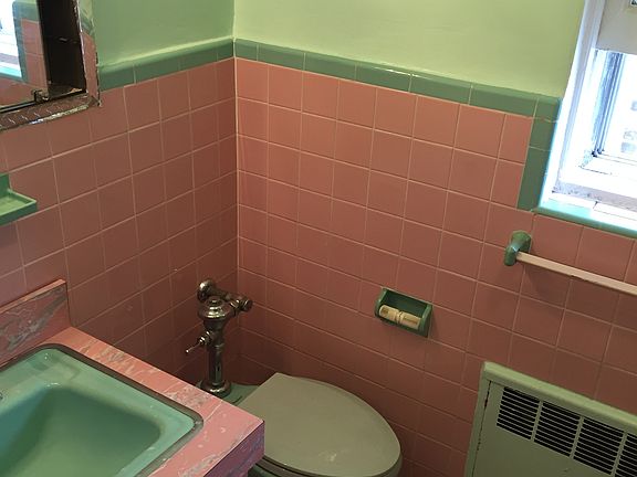 5th image of 2067 48th St #2