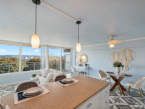 3rd image of 235 Broadway #300
