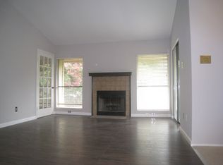 1881 Bering Dr APT 64, Houston, TX 77057