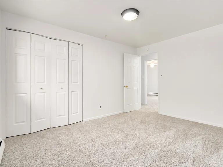 850 W Chenango Ave — Photo 9