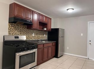 516 E Walnut Ln, Philadelphia, PA 19144