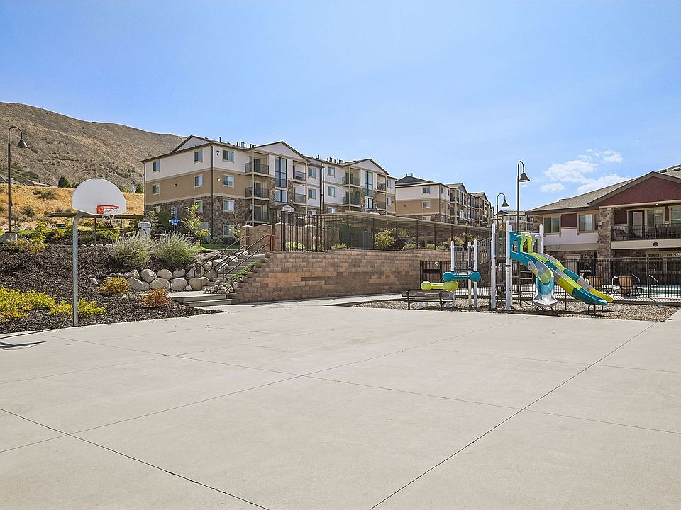 Community Basketball Court