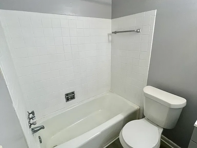 595 Brown St #2 — Photo 25