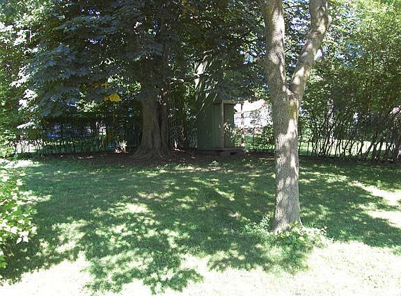 2nd image of 1029 7th Ave