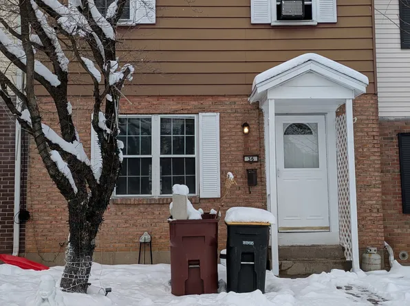 36 Madison Ln, Whitehall, PA 18052