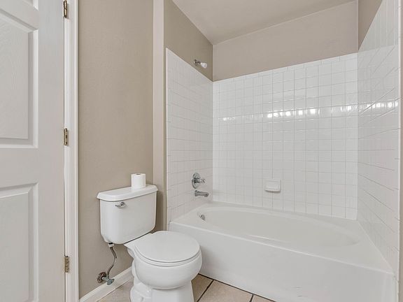 3rd image of 18388 E Eldorado Pl APT A